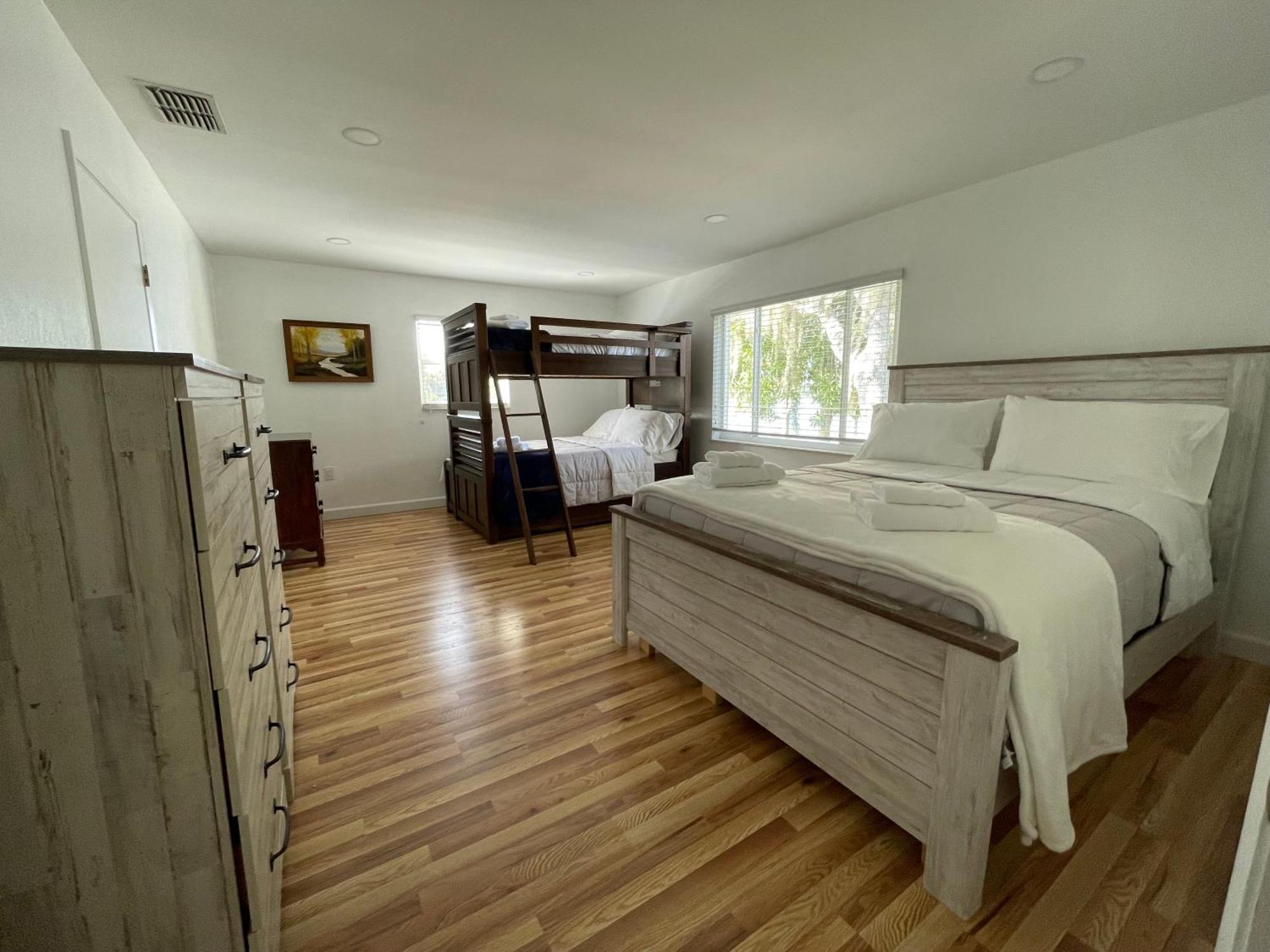 Lake Pearl House ليك بلاسيد المظهر الخارجي الصورة