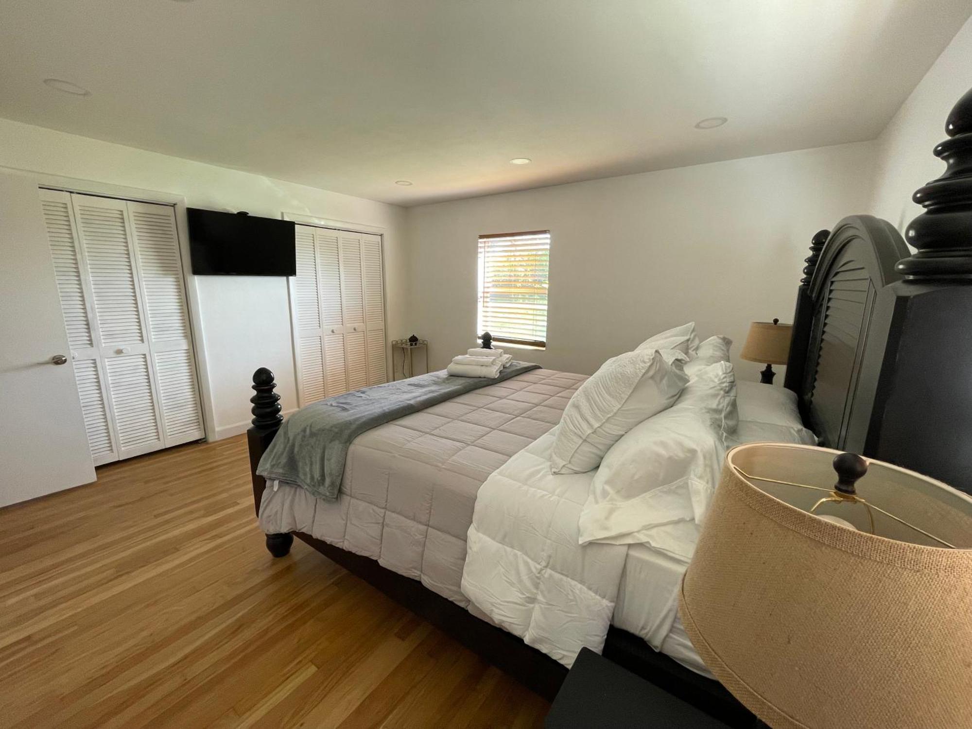 Lake Pearl House ليك بلاسيد المظهر الخارجي الصورة