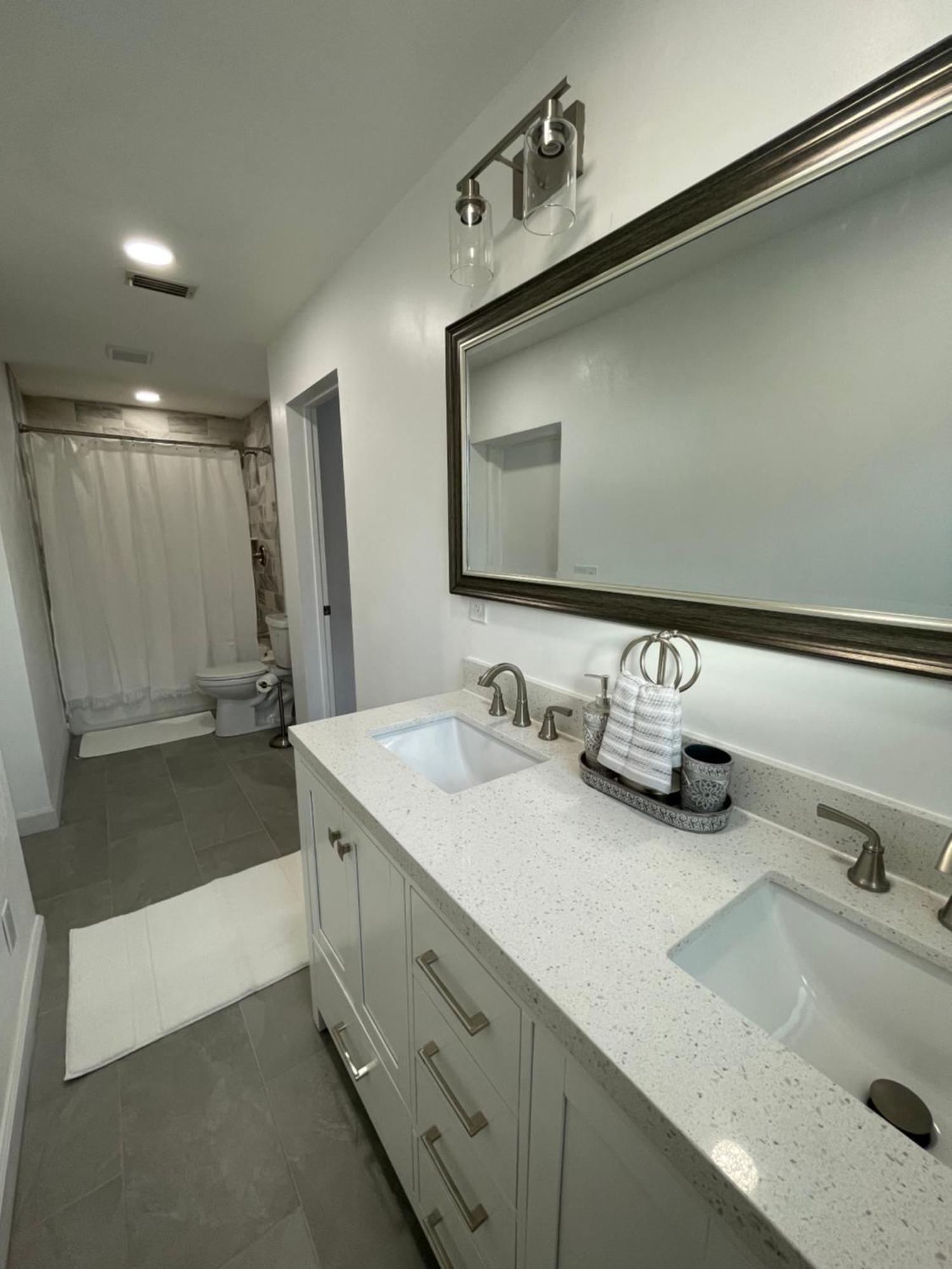 Lake Pearl House ليك بلاسيد المظهر الخارجي الصورة