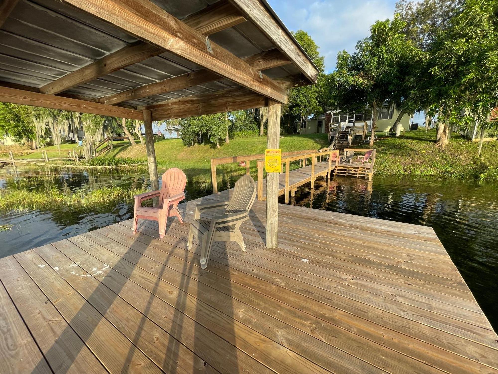 Lake Pearl House ليك بلاسيد المظهر الخارجي الصورة